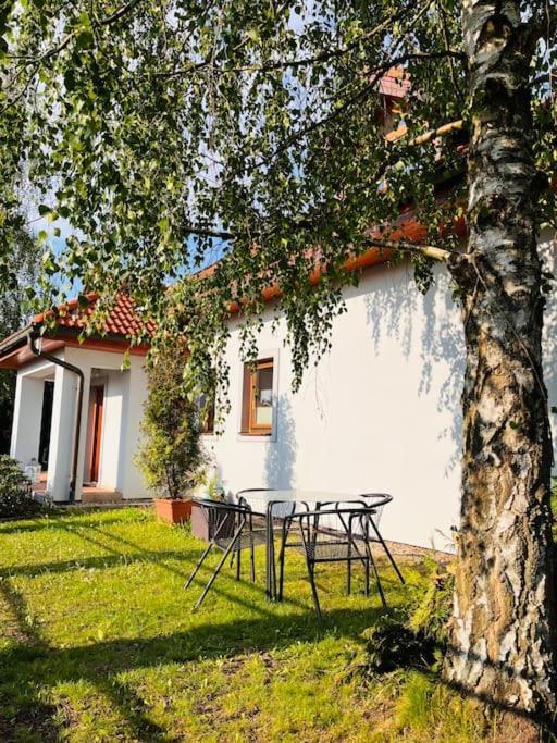 Apartman Se Zahradou 20 Minut Do Centra Prahy Ořech エクステリア 写真